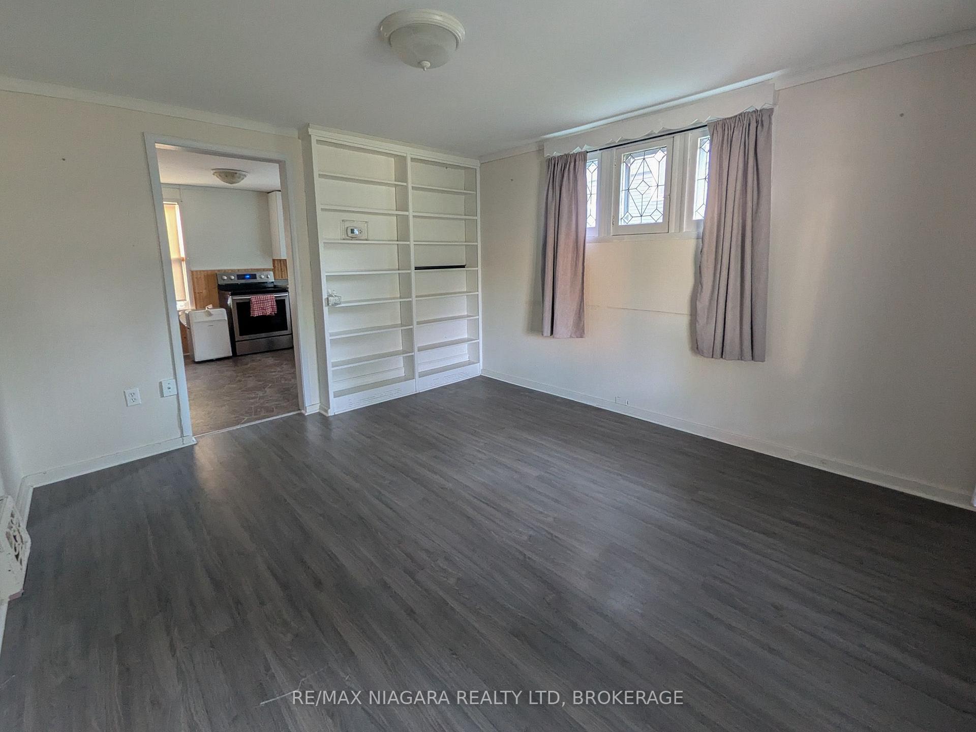 Photo 9 of 6070 Culp Street, Niagara Falls, Dorchester — HOMEH