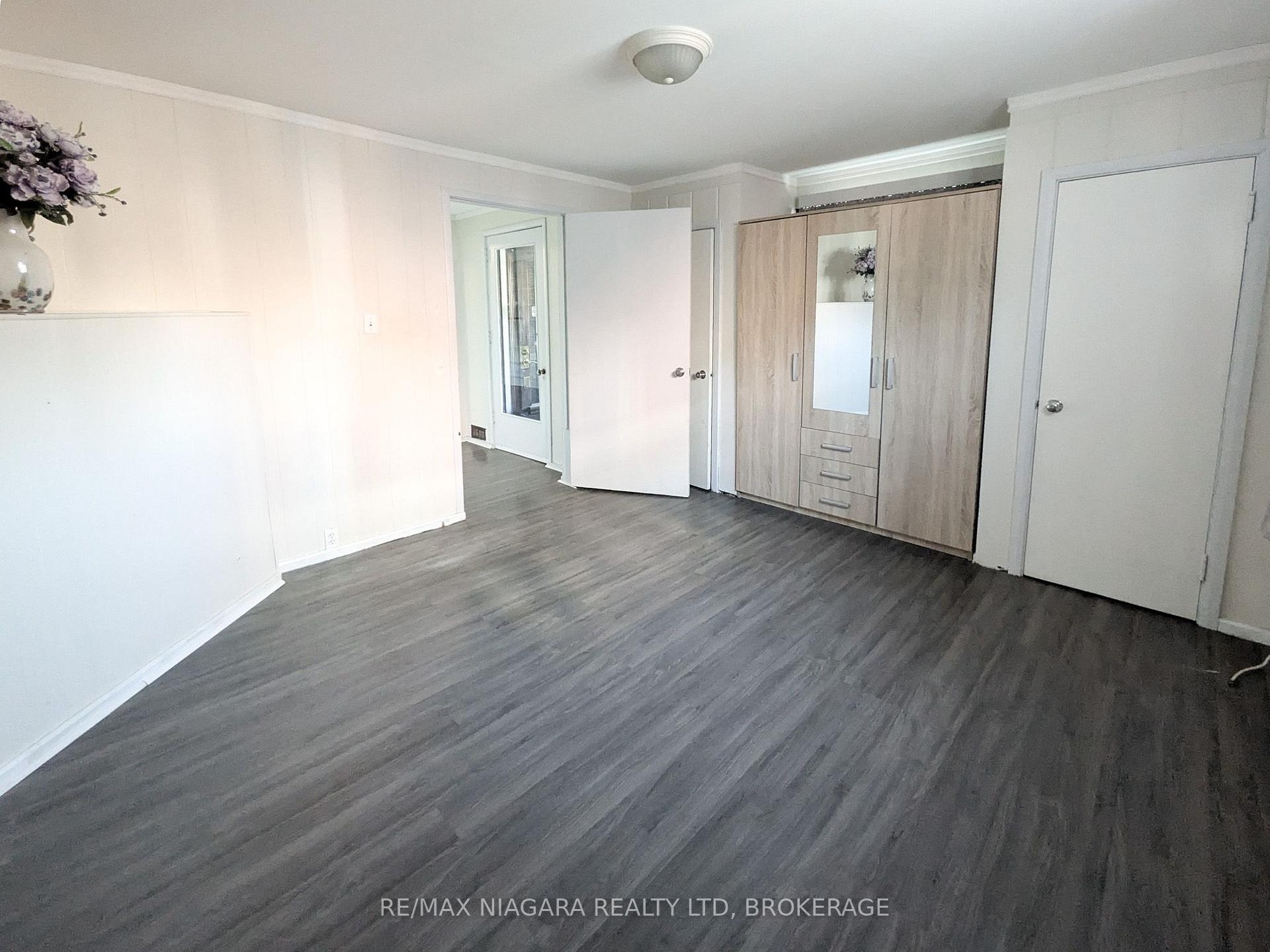 Photo 15 of 6070 Culp Street, Niagara Falls, Dorchester — HOMEH