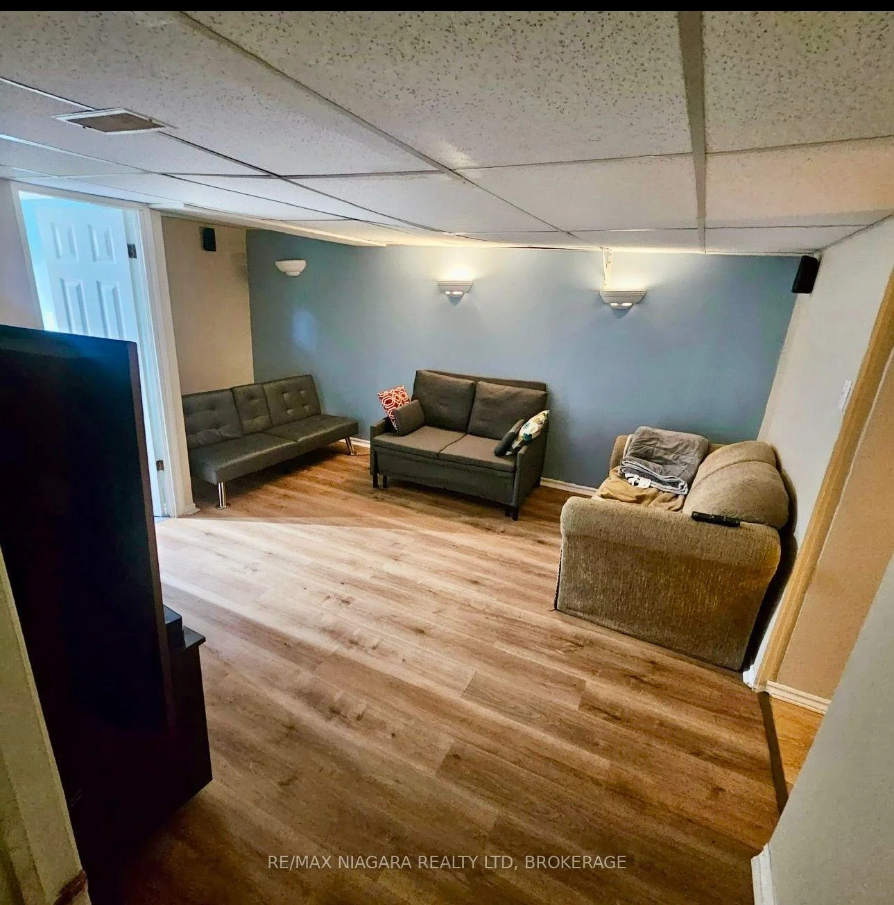 Photo 38 of 6070 Culp Street, Niagara Falls, Dorchester — HOMEH