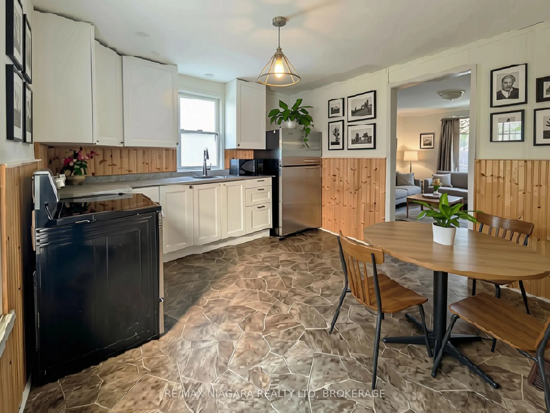 Photo 7 of 6070 Culp Street, Niagara Falls, Dorchester — HOMEH