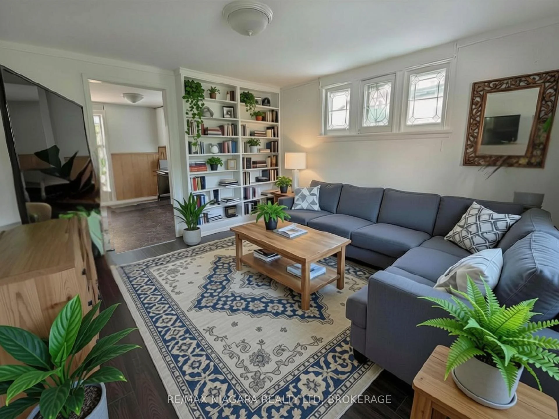 Photo 11 of 6070 Culp Street, Niagara Falls, Dorchester — HOMEH