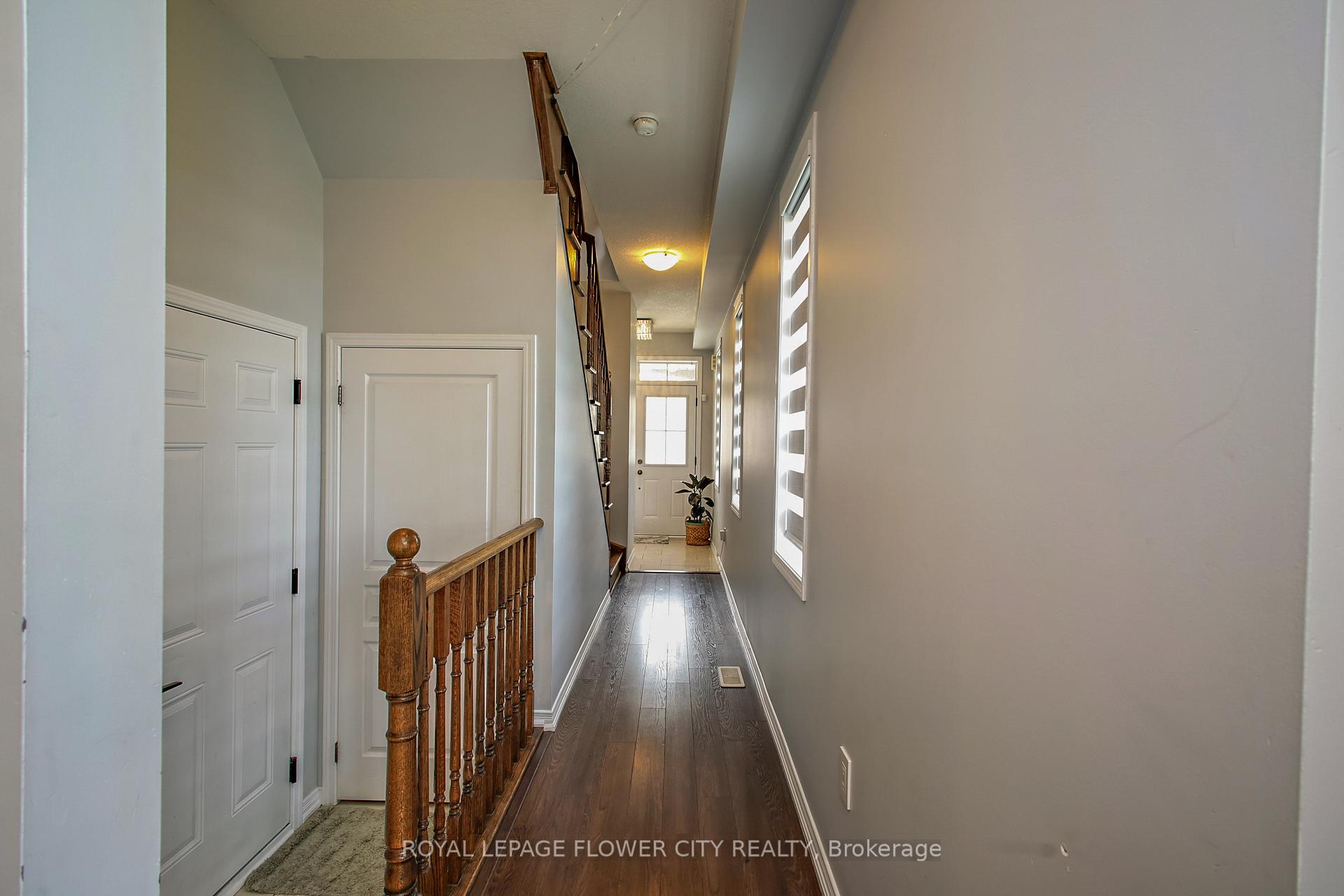 Photo 9 of 81 Baffin Crescent, Brampton, Northwest Brampton — HOMEH