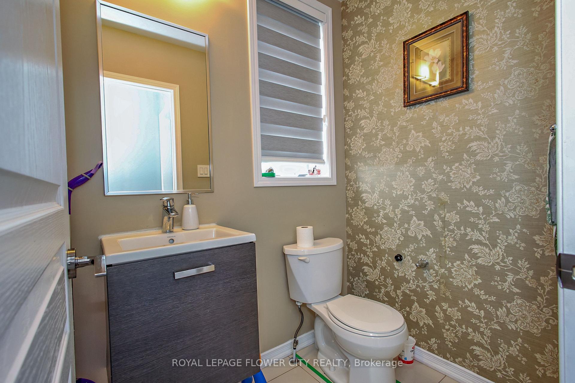 Photo 13 of 81 Baffin Crescent, Brampton, Northwest Brampton — HOMEH