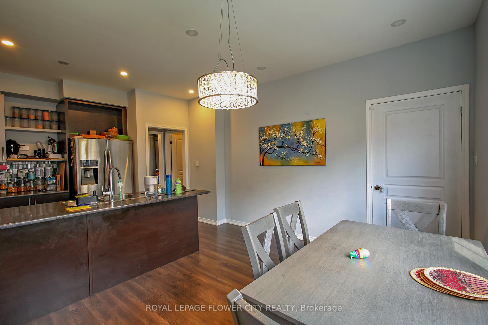 Photo 18 of 81 Baffin Crescent, Brampton, Northwest Brampton — HOMEH