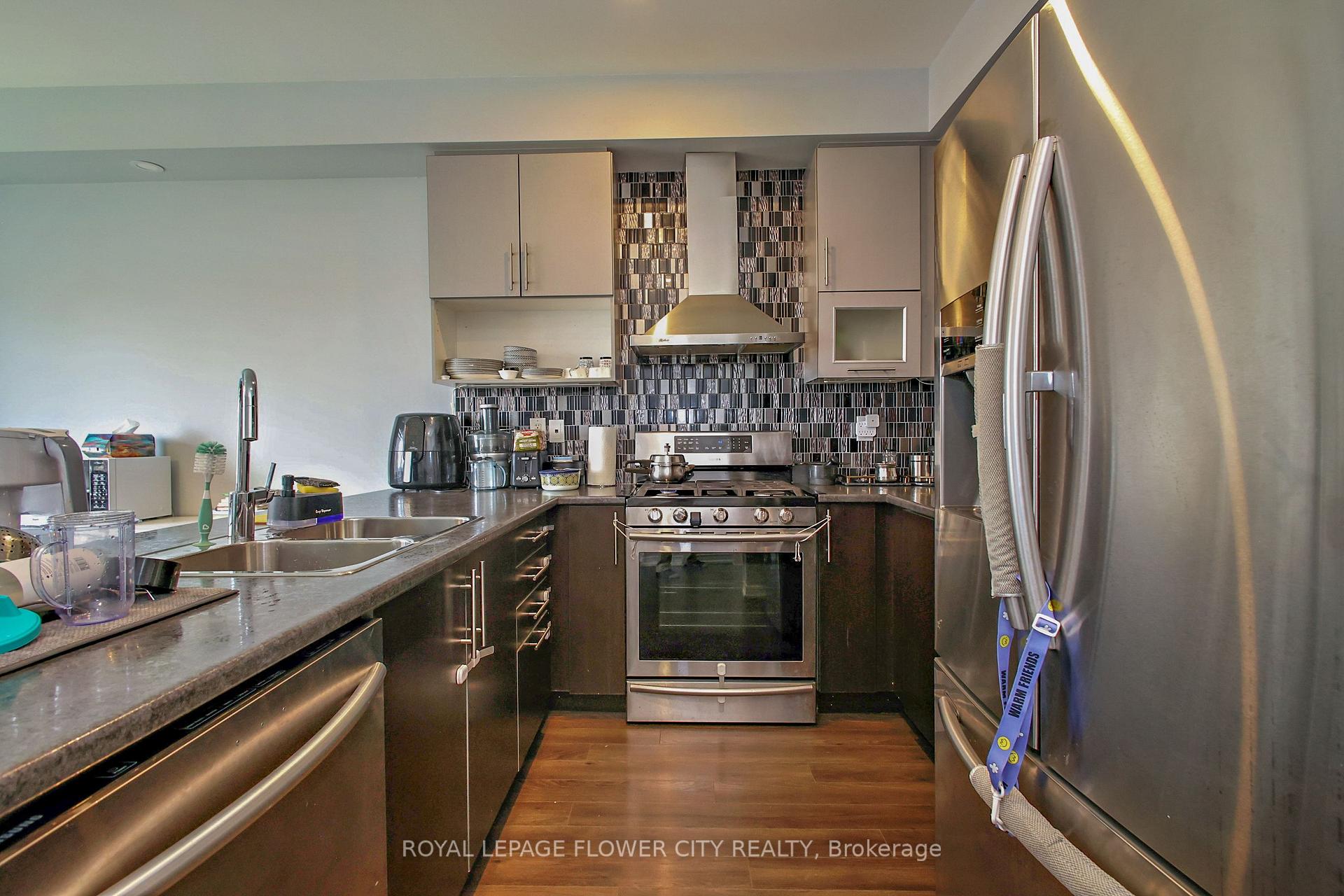 Photo 20 of 81 Baffin Crescent, Brampton, Northwest Brampton — HOMEH
