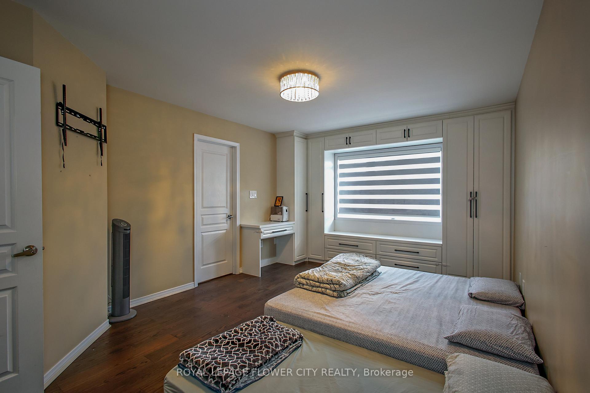 Photo 25 of 81 Baffin Crescent, Brampton, Northwest Brampton — HOMEH