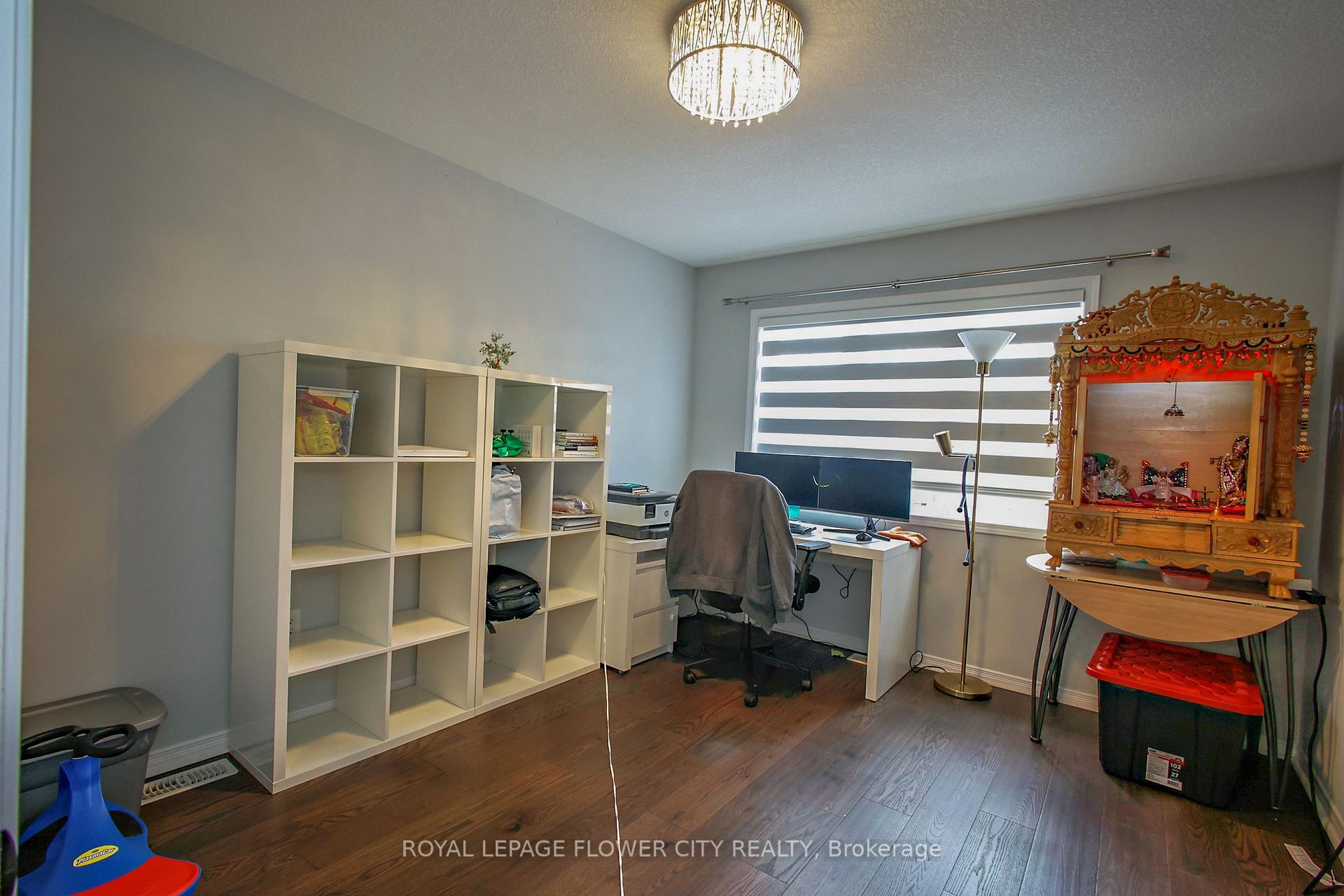 Photo 38 of 81 Baffin Crescent, Brampton, Northwest Brampton — HOMEH