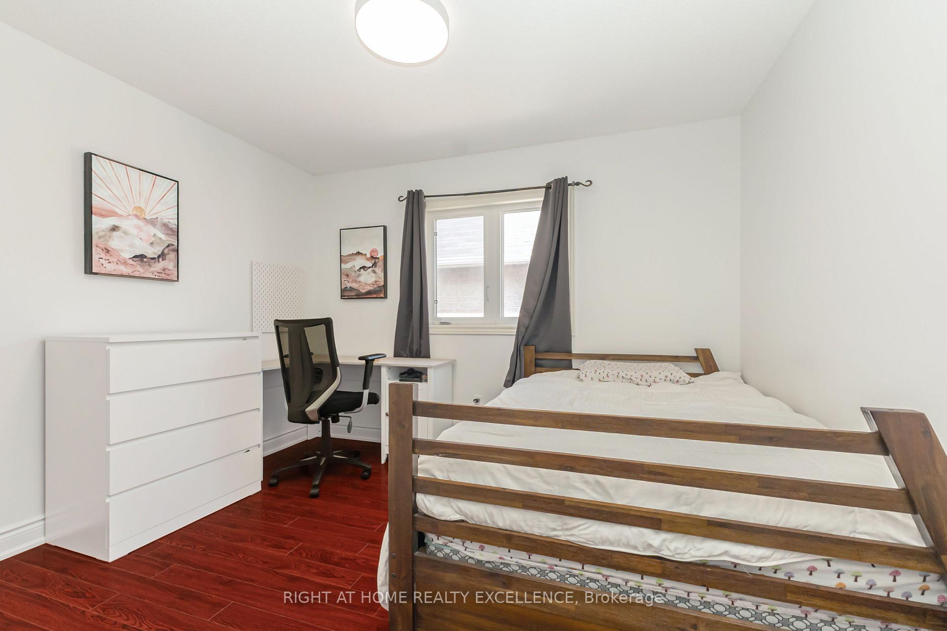 Photo 21 of 17 Keeleview Crescent, Brampton, Sandringham-Wellington — HOMEH