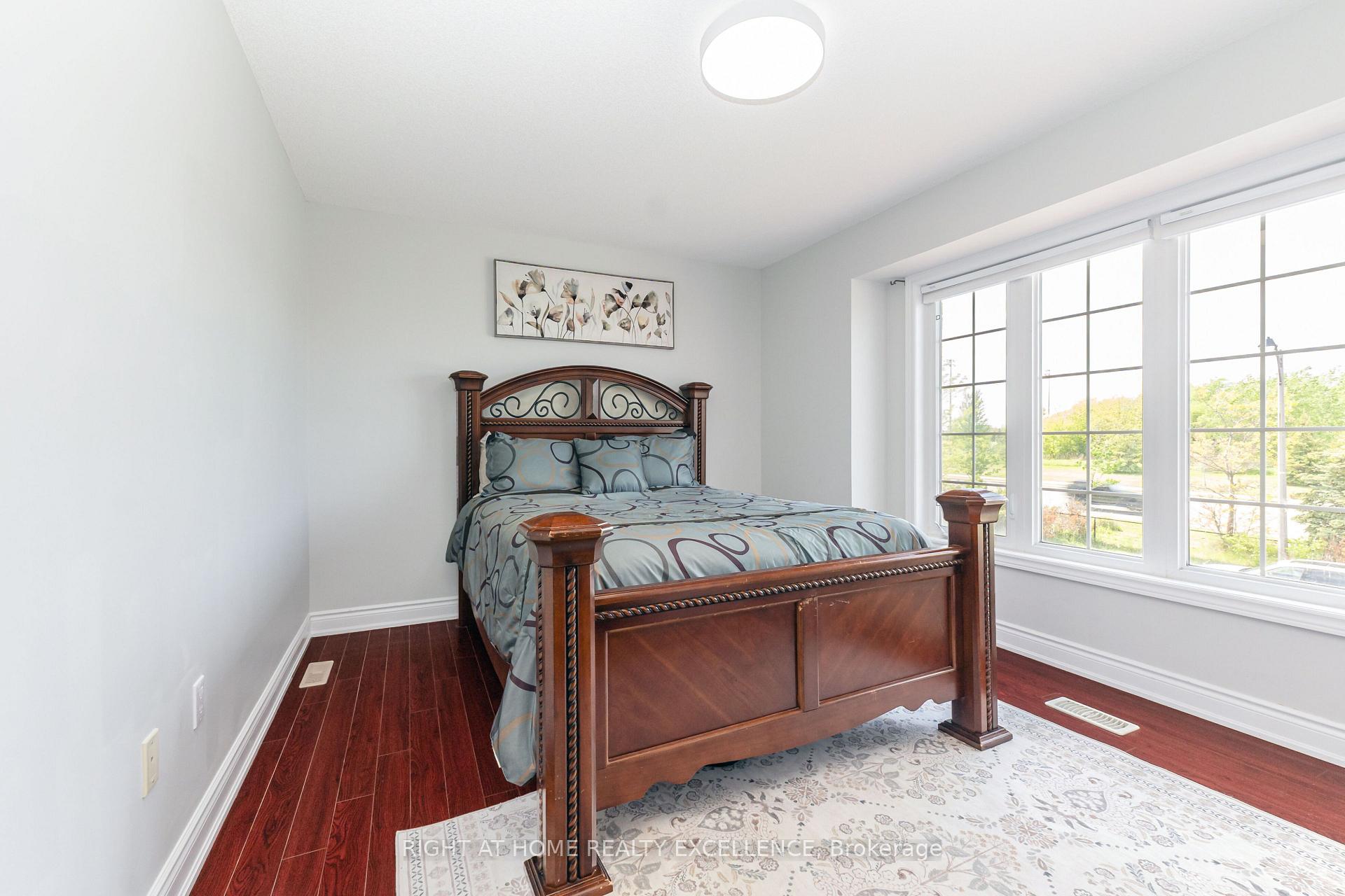 Photo 23 of 17 Keeleview Crescent, Brampton, Sandringham-Wellington — HOMEH