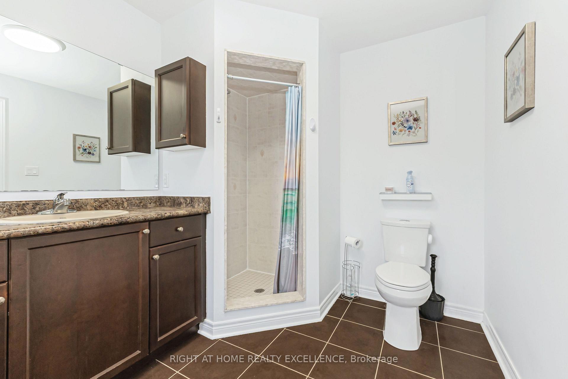 Photo 30 of 17 Keeleview Crescent, Brampton, Sandringham-Wellington — HOMEH