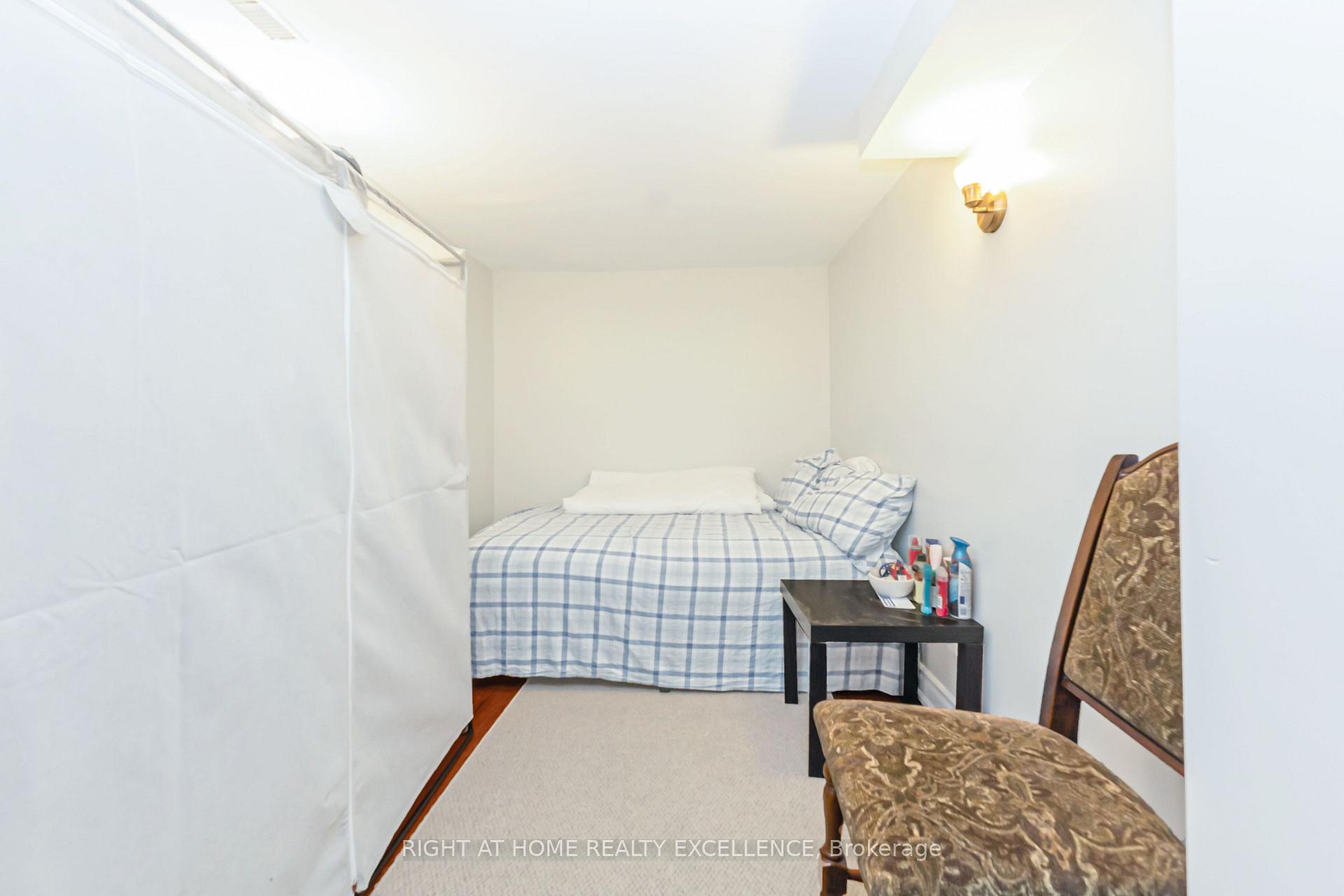 Photo 40 of 17 Keeleview Crescent, Brampton, Sandringham-Wellington — HOMEH