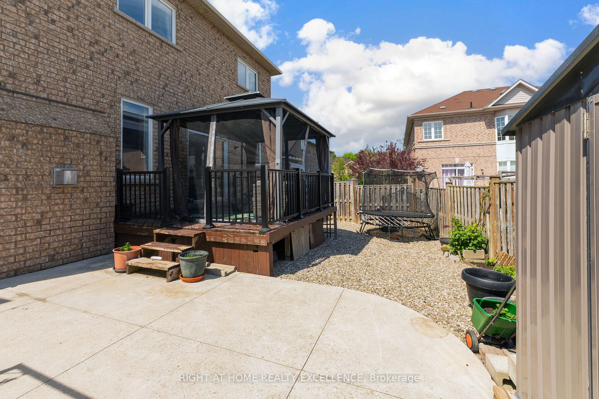 Photo 48 of 17 Keeleview Crescent, Brampton, Sandringham-Wellington — HOMEH