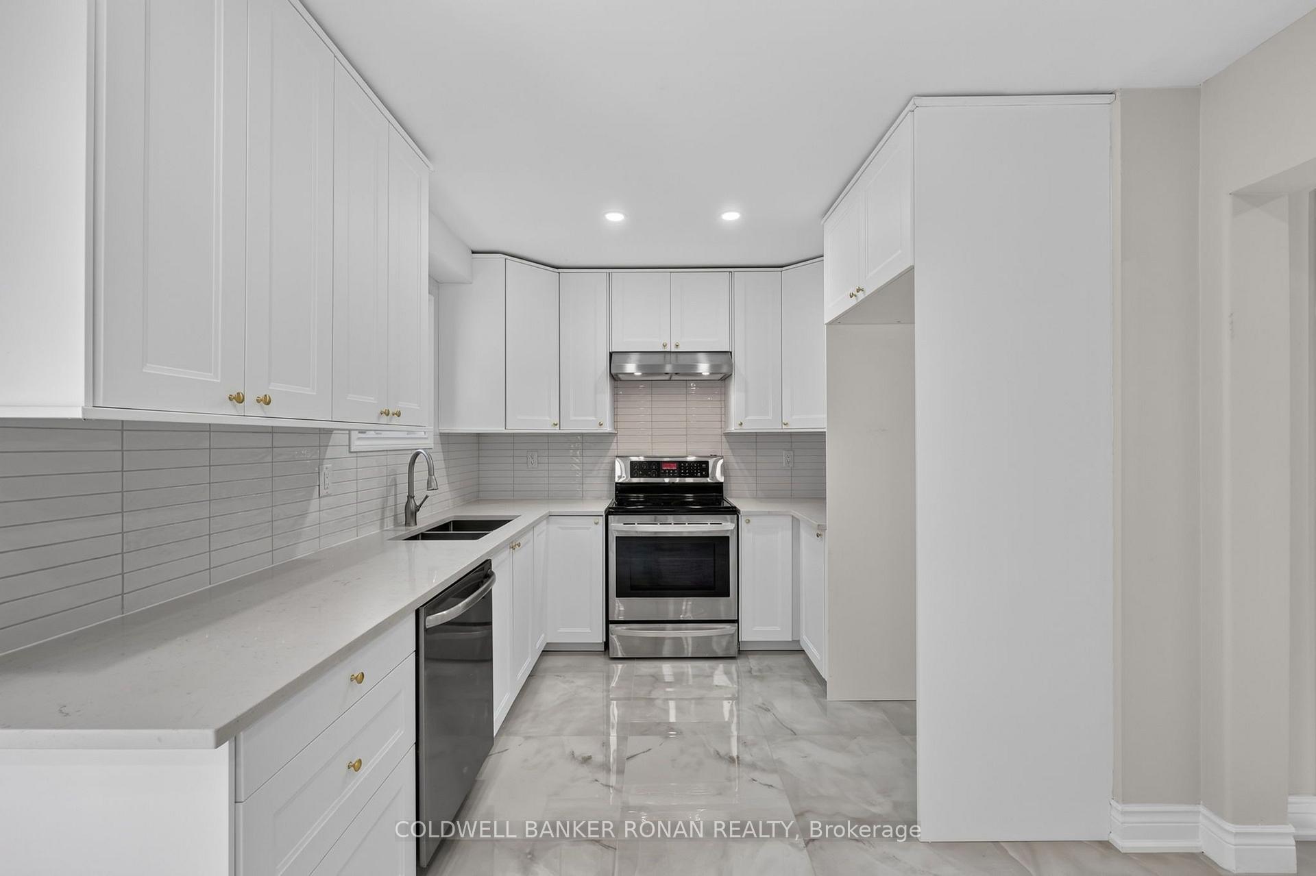 Photo 7 of 8 McCullough Avenue, New Tecumseth, Beeton — HOMEH