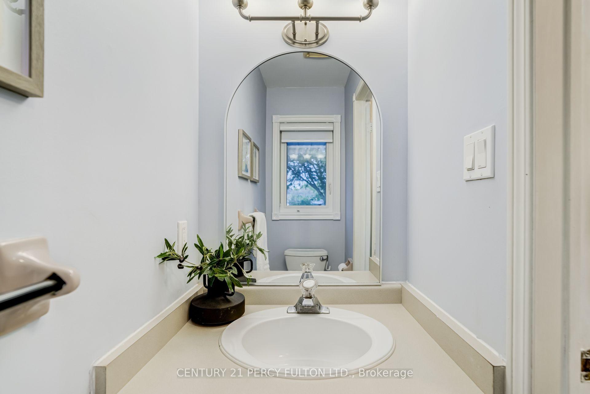 Photo 18 of 696 Lamour Road, Pickering, Amberlea — HOMEH