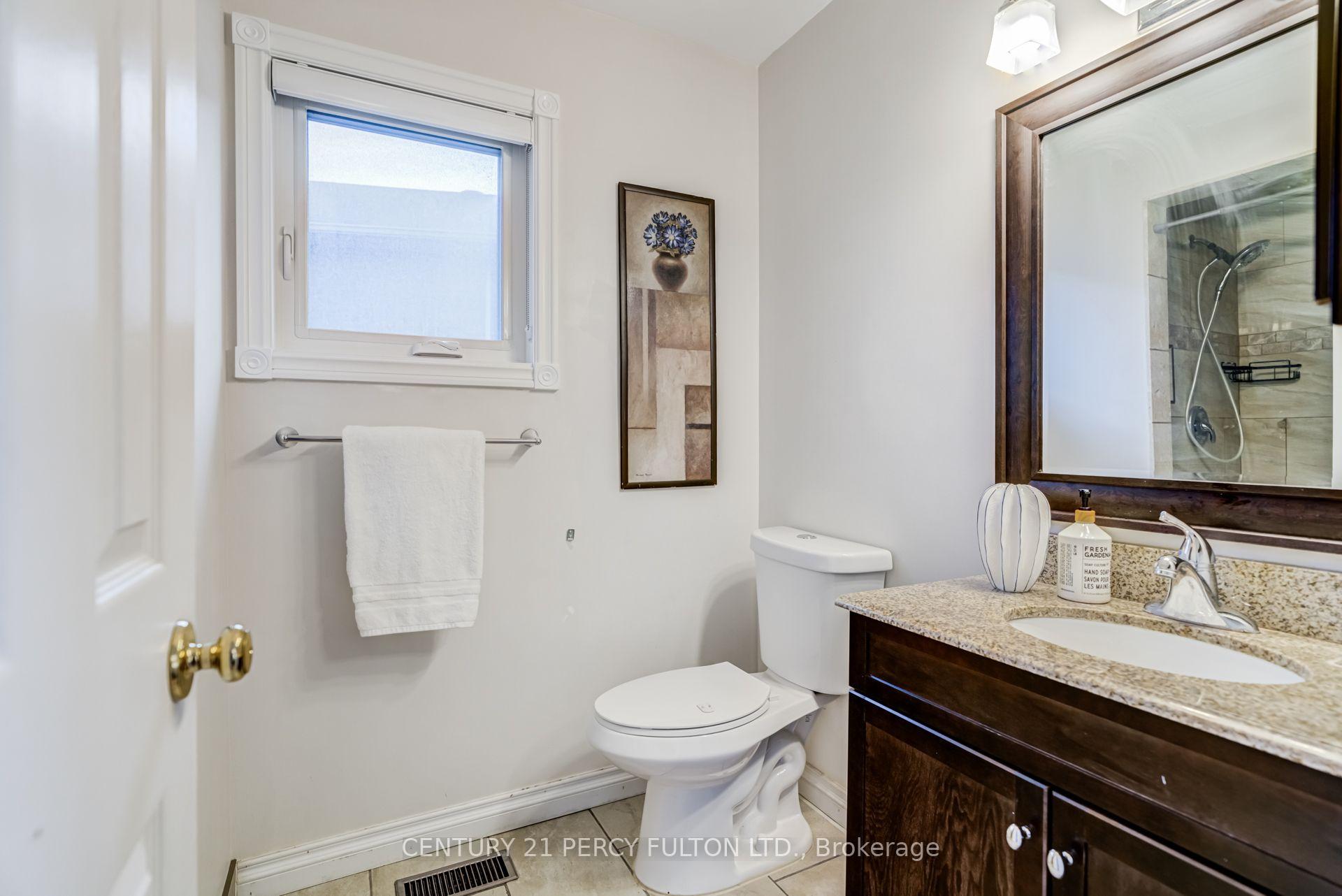 Photo 21 of 696 Lamour Road, Pickering, Amberlea — HOMEH