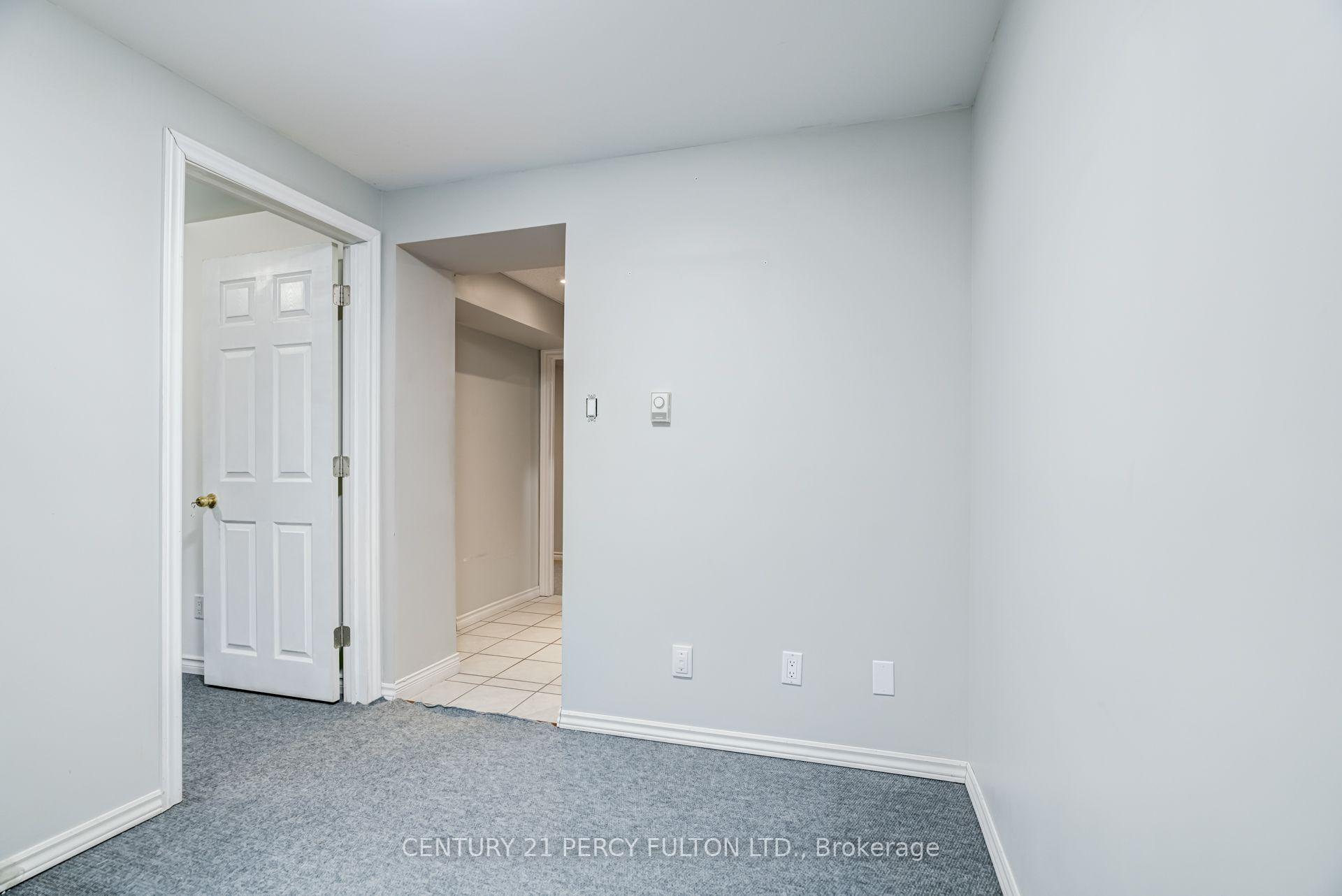 Photo 37 of 696 Lamour Road, Pickering, Amberlea — HOMEH