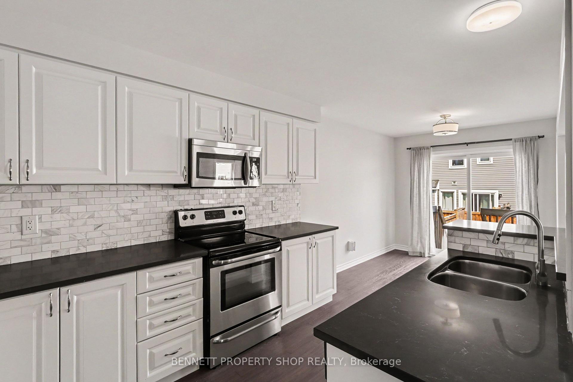 Photo 5 of 159 Conifer Creek Circle, Ottawa, Kanata - Emerald Meadows/Trailwest — HOMEH