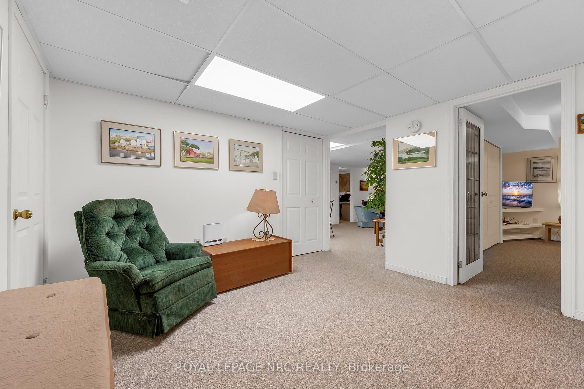 Photo 24 of 25 Milburn Drive, Pelham, Fonthill — HOMEH