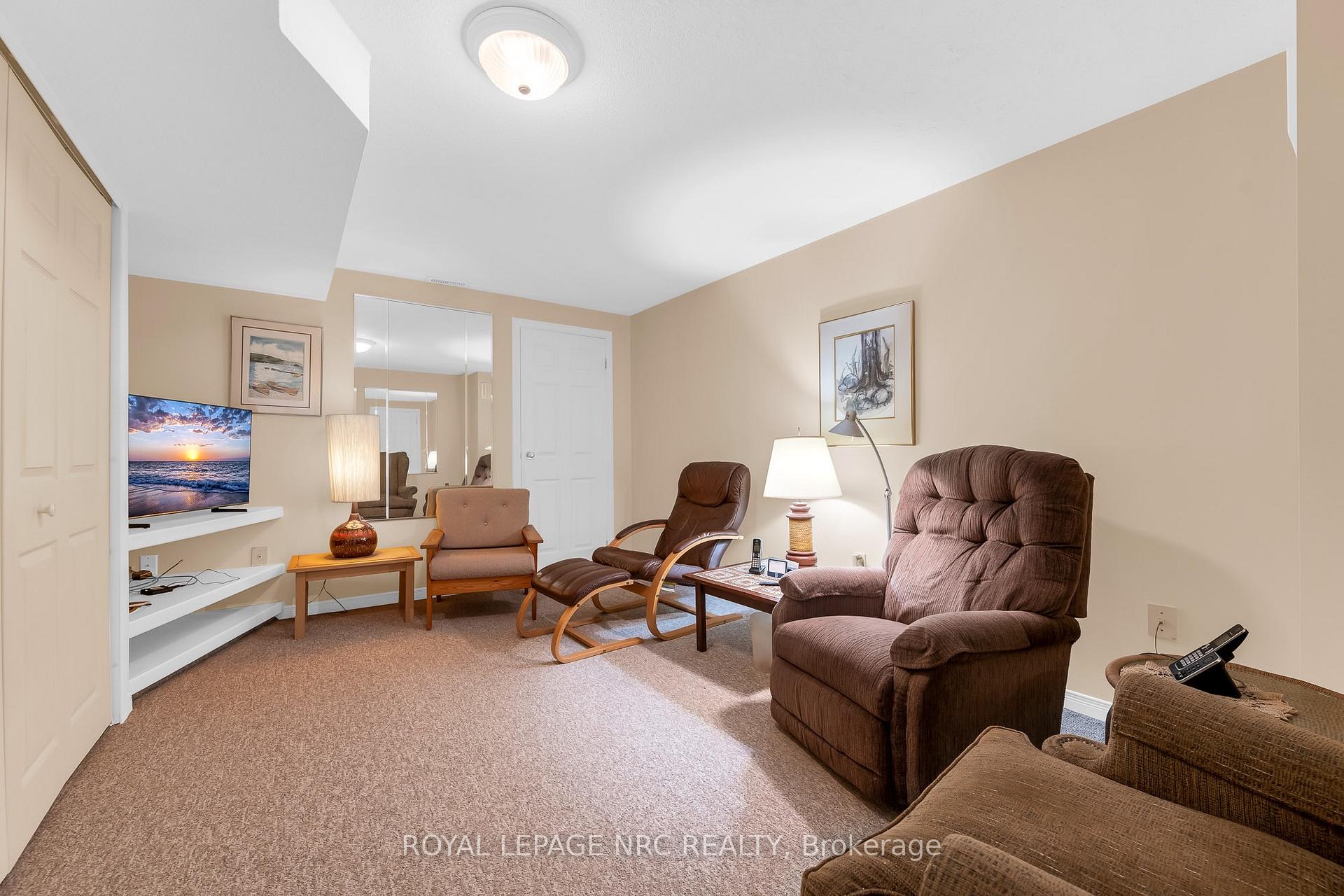 Photo 31 of 25 Milburn Drive, Pelham, Fonthill — HOMEH