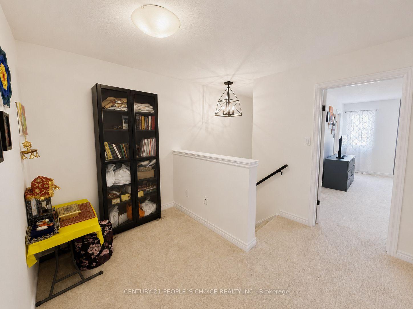 Photo 14 of 504 Doon Drive S, Kitchener, Doon South — HOMEH