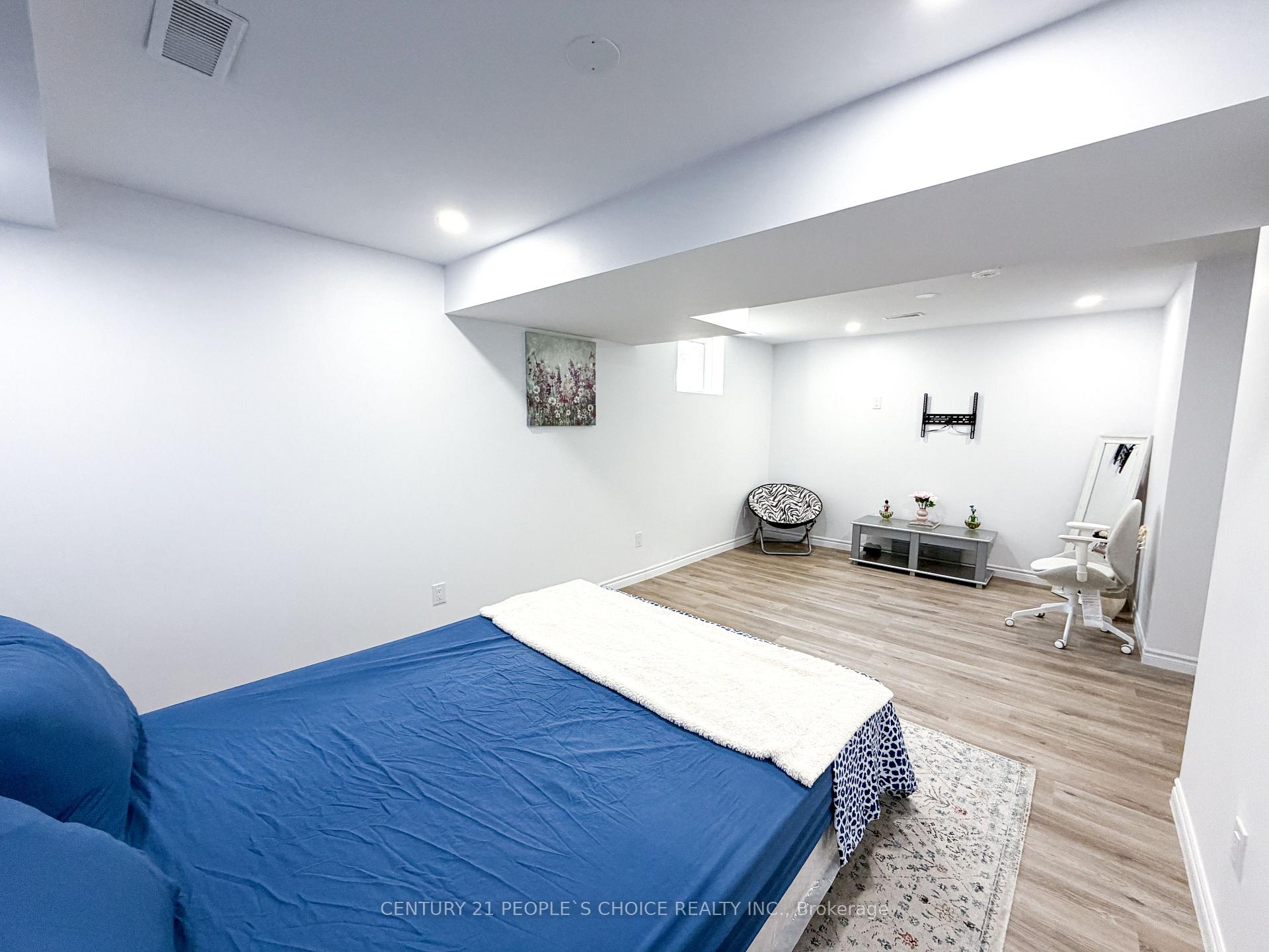 Photo 30 of 504 Doon Drive S, Kitchener, Doon South — HOMEH