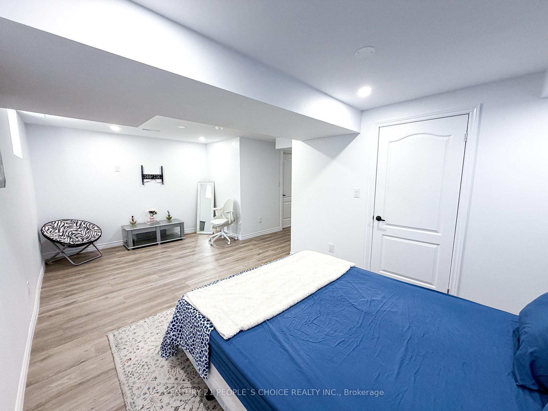 Photo 31 of 504 Doon Drive S, Kitchener, Doon South — HOMEH
