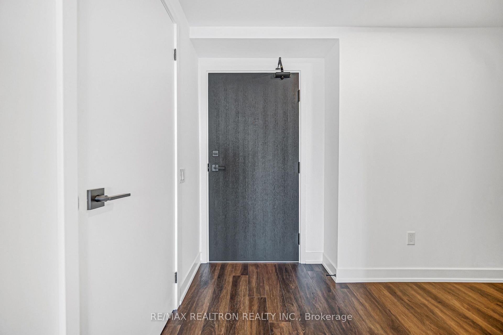 Photo 5 of Unit 3201, 609 Sherbourne Street, Toronto, Cabbagetown-South St. James Town — HOMEH
