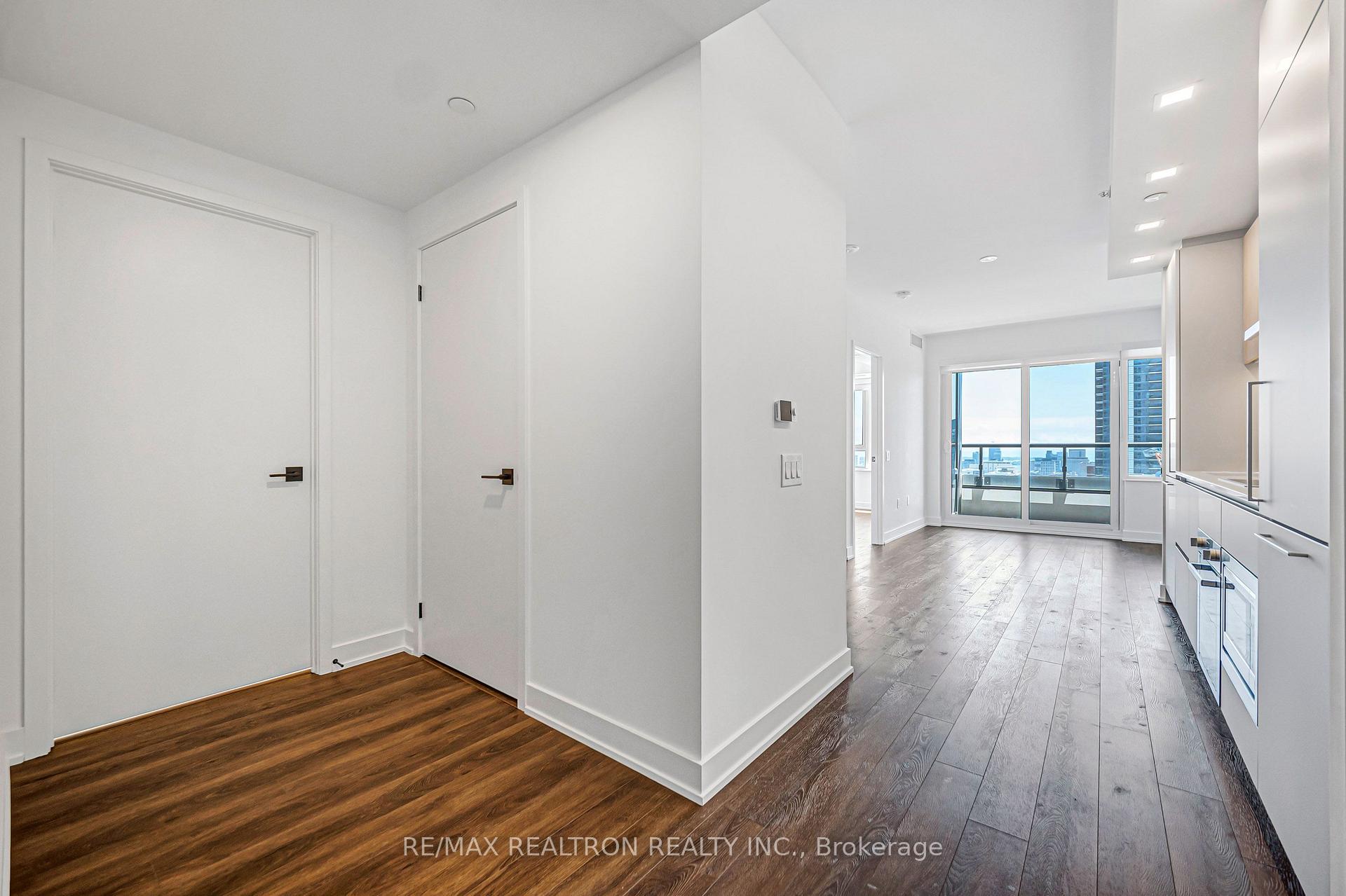 Photo 7 of Unit 3201, 609 Sherbourne Street, Toronto, Cabbagetown-South St. James Town — HOMEH