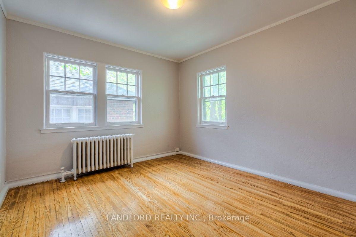 Photo 16 of Unit Upper, 20 Acacia Road, Toronto, Mount Pleasant West — HOMEH