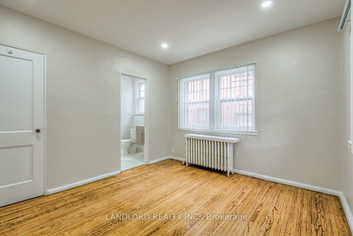 Photo 11 of Unit Lower, 16 Acacia Road, Toronto, Mount Pleasant West — HOMEH