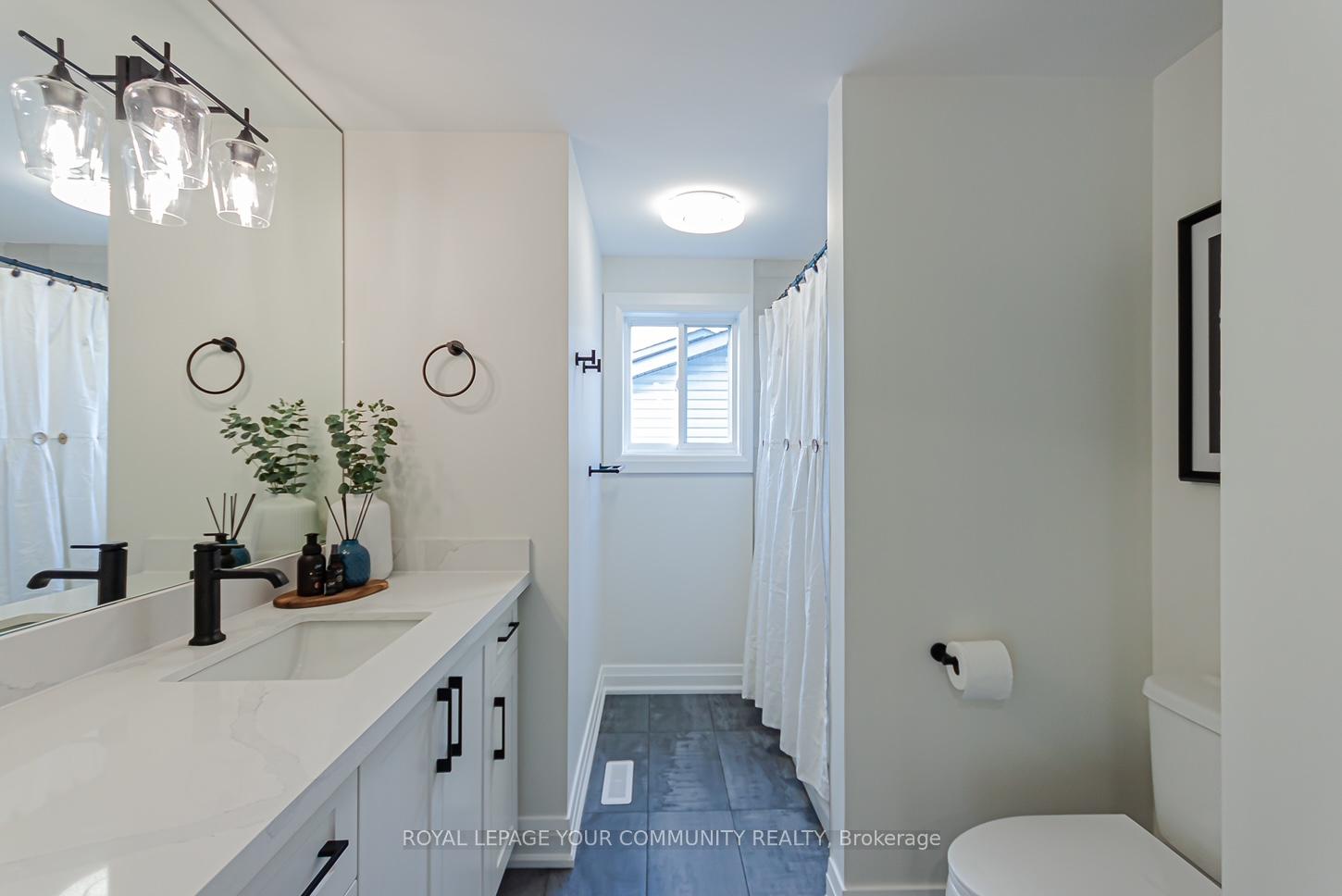 Photo 7 of 5 Selkirk Crescent, Barrie, Holly — HOMEH