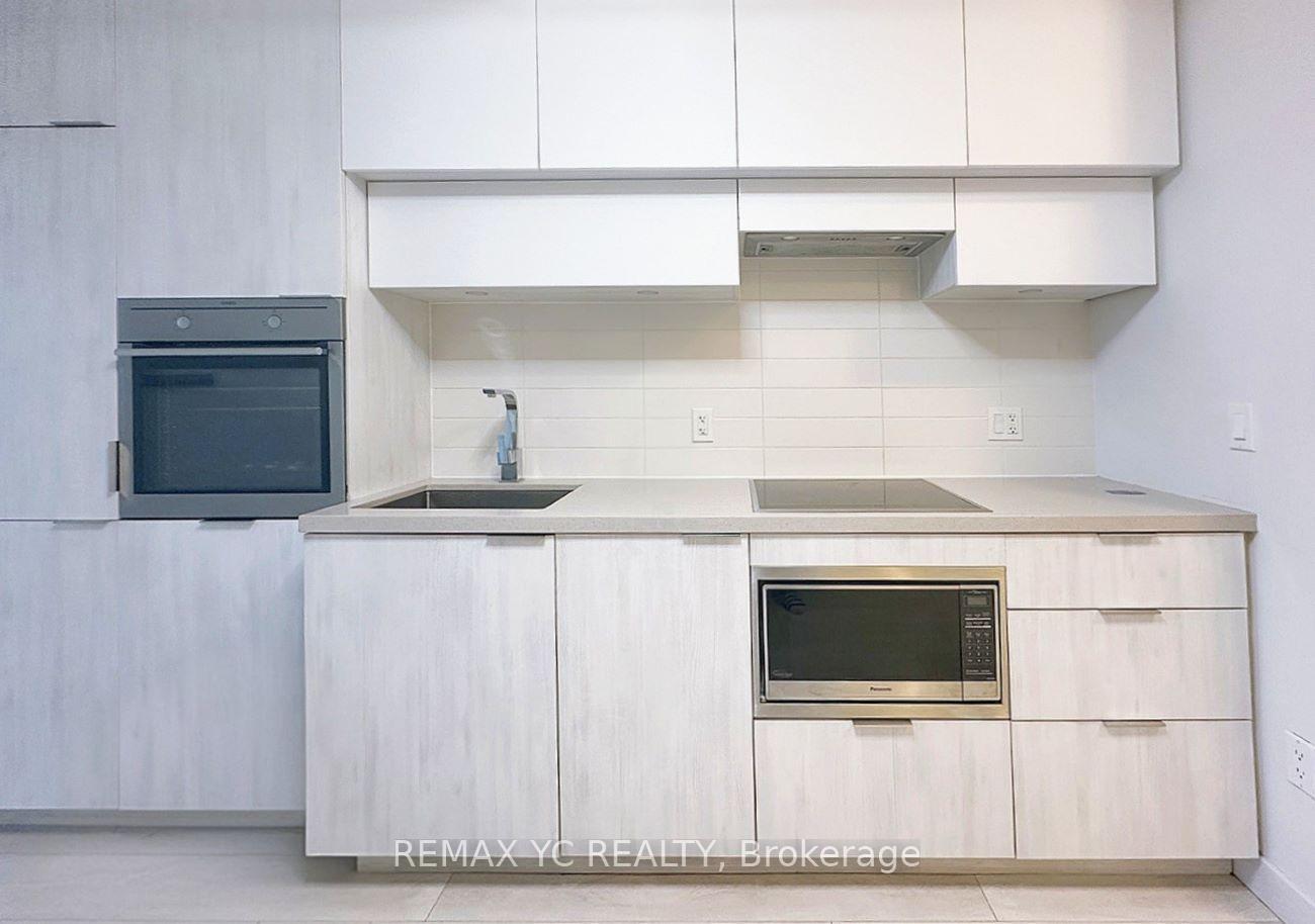 Photo 4 of Unit 5309, 8 Eglinton Avenue E, Toronto, Yonge-Eglinton — HOMEH