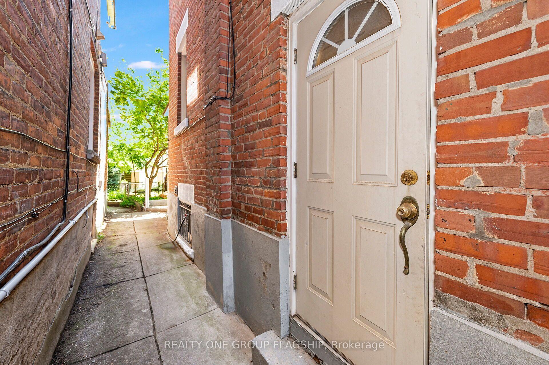 Photo 42 of 475 Shaw Street, Toronto, Palmerston-Little Italy — HOMEH