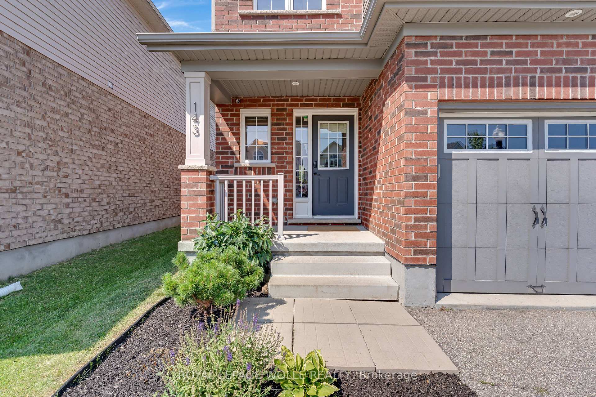 Photo 4 of 143 Stillwater Street, Kitchener, Grand River South — HOMEH