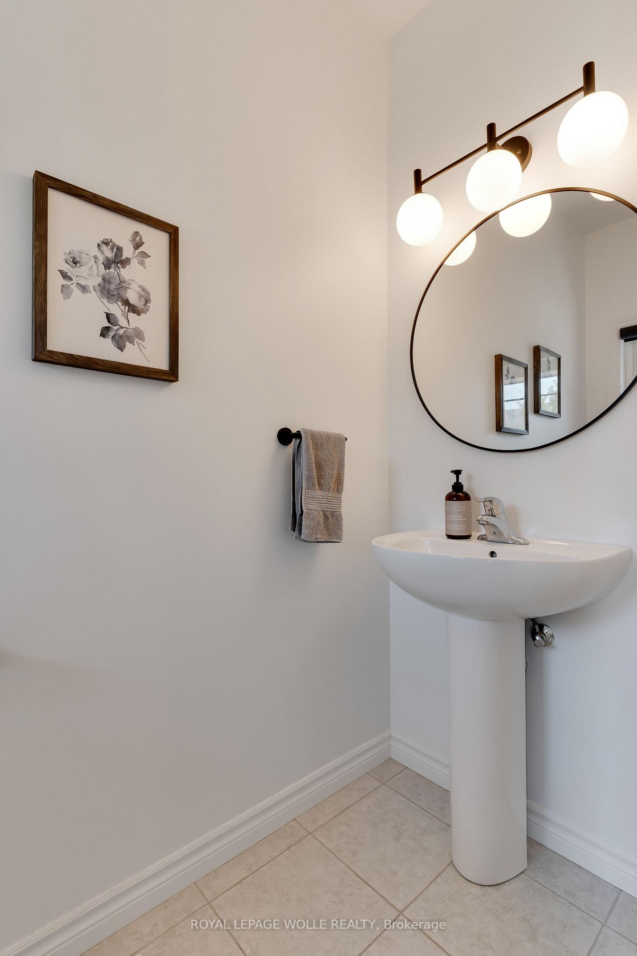 Photo 7 of 143 Stillwater Street, Kitchener, Grand River South — HOMEH