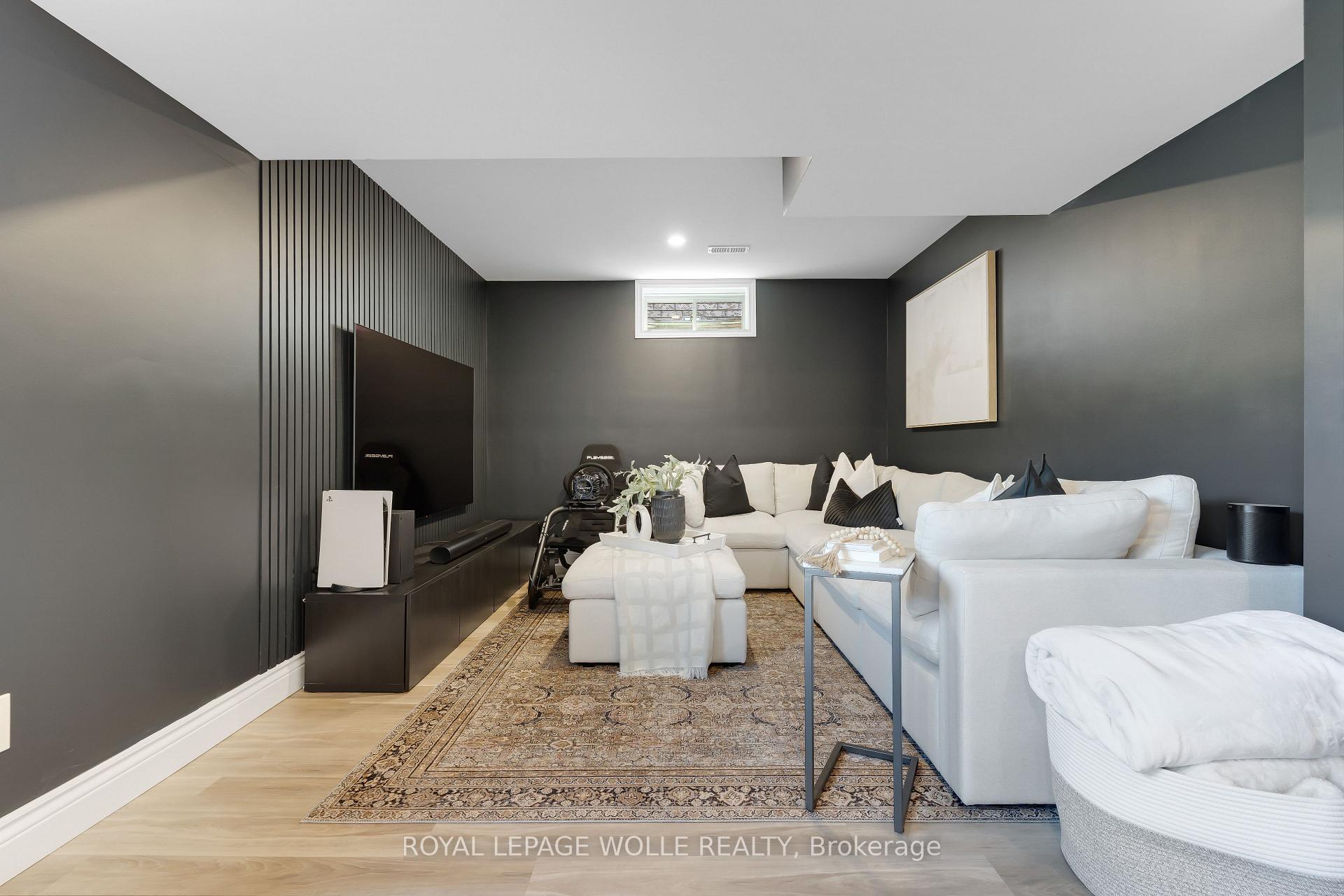 Photo 34 of 143 Stillwater Street, Kitchener, Grand River South — HOMEH