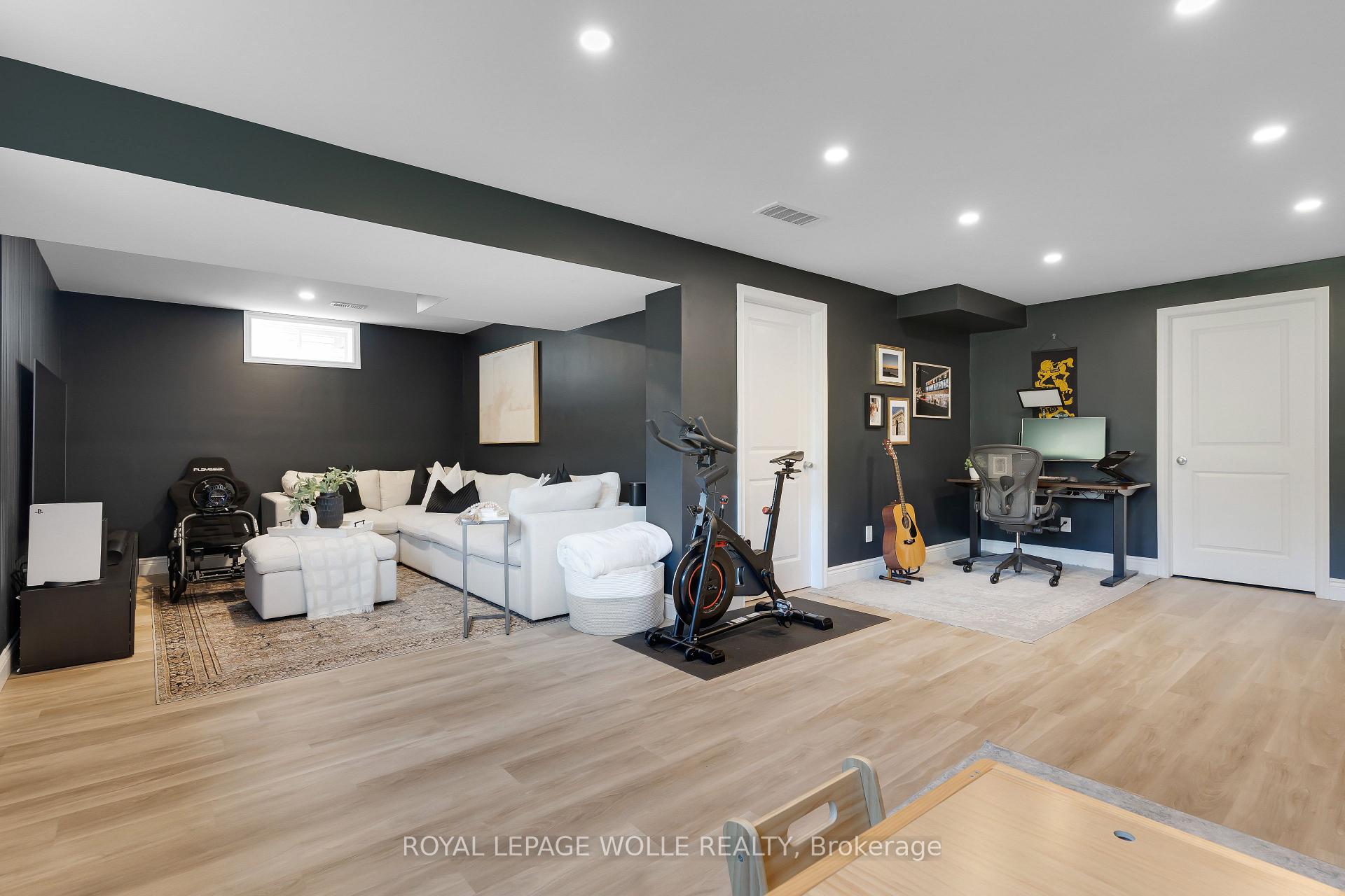 Photo 35 of 143 Stillwater Street, Kitchener, Grand River South — HOMEH