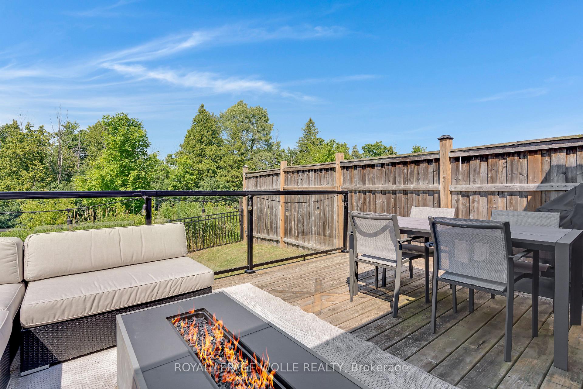 Photo 40 of 143 Stillwater Street, Kitchener, Grand River South — HOMEH