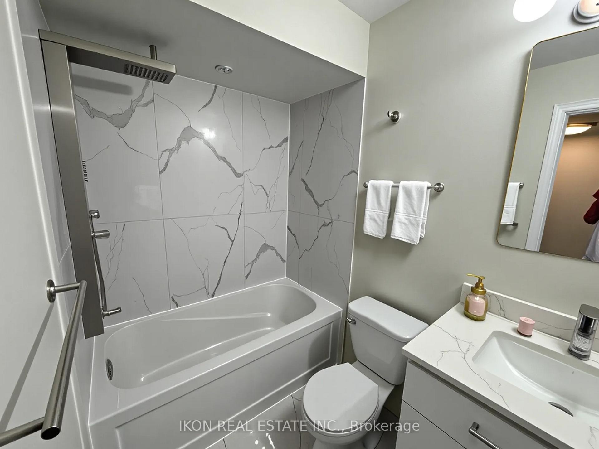 Photo 8 of 67 Sprucedale Way E, Whitby, Pringle Creek — HOMEH