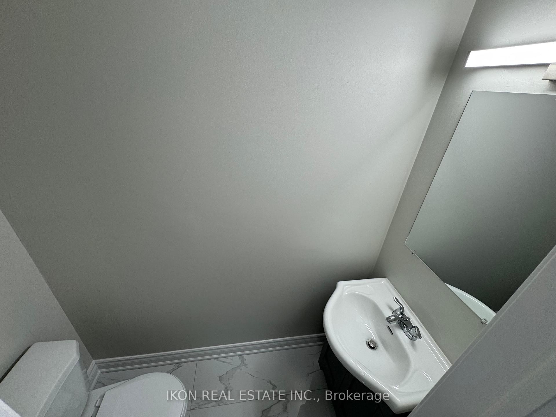 Photo 22 of 67 Sprucedale Way E, Whitby, Pringle Creek — HOMEH