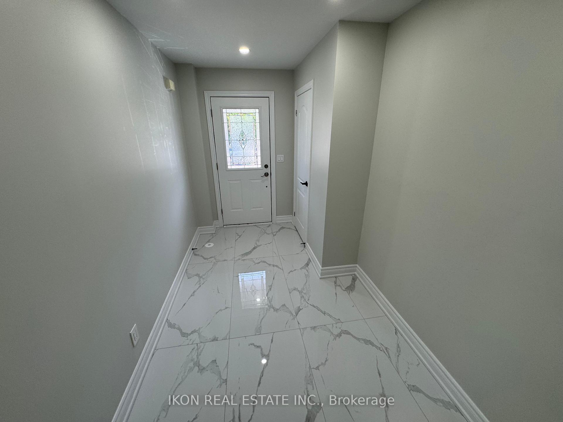 Photo 23 of 67 Sprucedale Way E, Whitby, Pringle Creek — HOMEH
