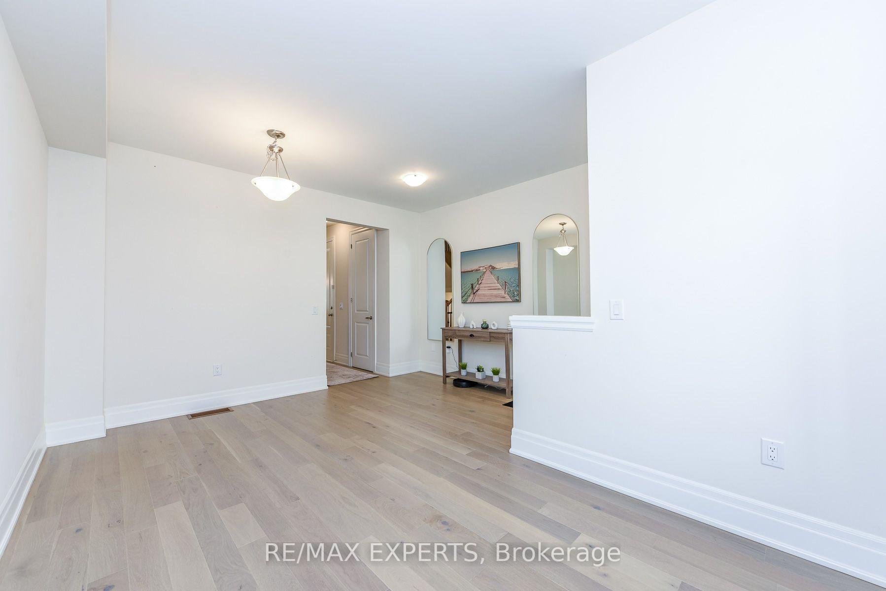 Photo 7 of 43 Grassbank Road, Brampton, Sandringham-Wellington North — HOMEH