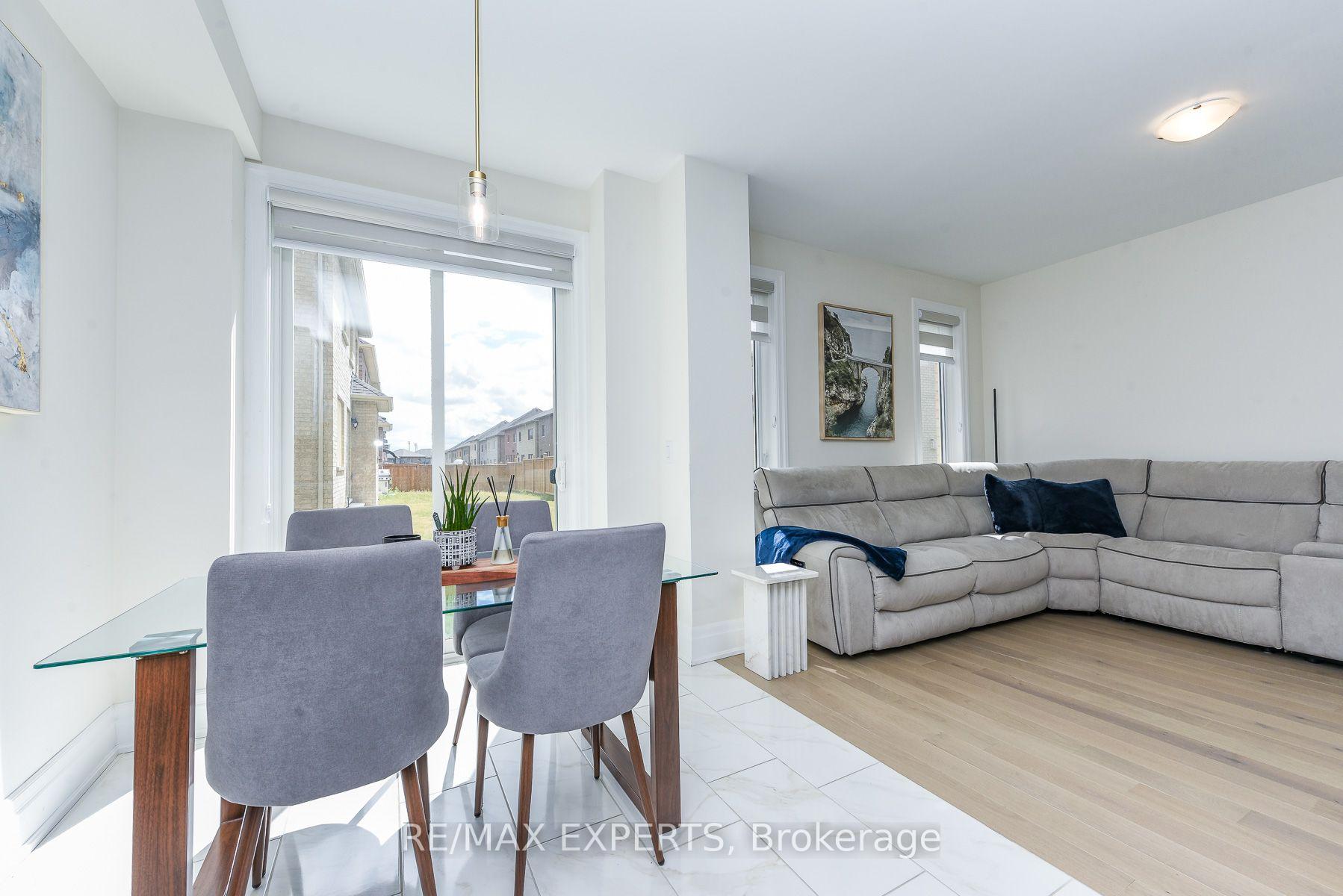 Photo 14 of 43 Grassbank Road, Brampton, Sandringham-Wellington North — HOMEH