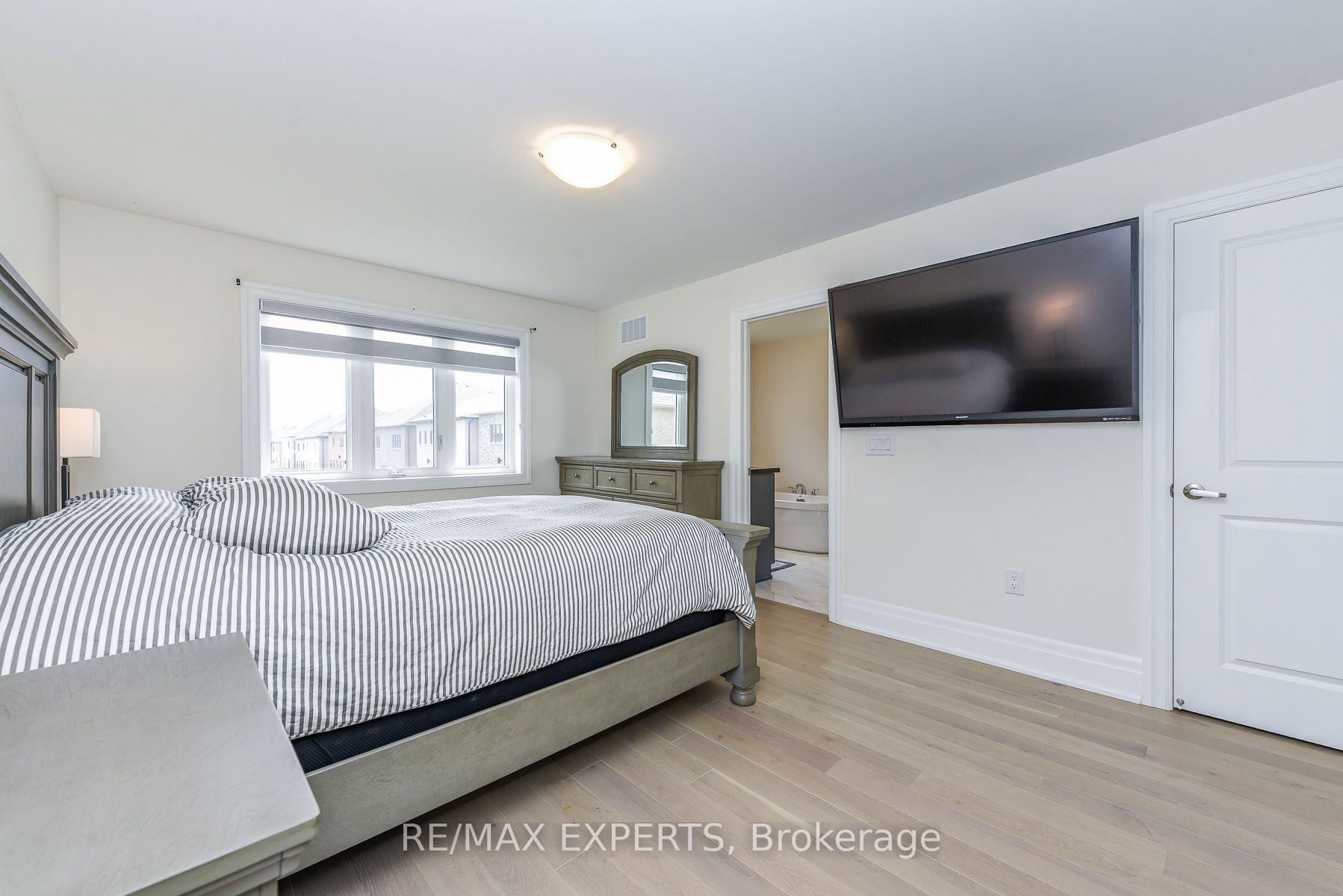 Photo 26 of 43 Grassbank Road, Brampton, Sandringham-Wellington North — HOMEH