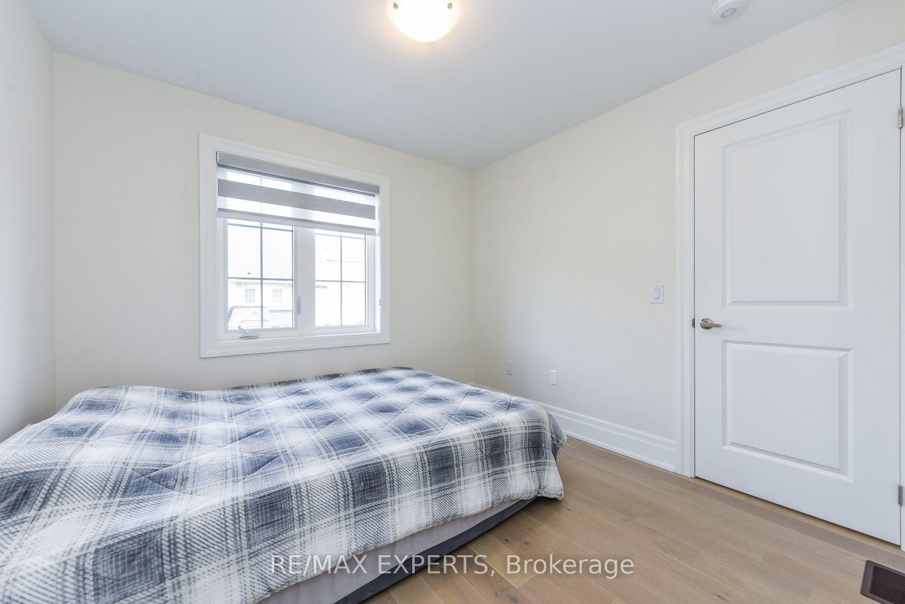 Photo 43 of 43 Grassbank Road, Brampton, Sandringham-Wellington North — HOMEH