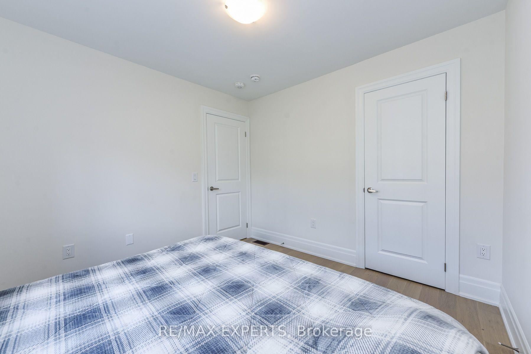 Photo 44 of 43 Grassbank Road, Brampton, Sandringham-Wellington North — HOMEH