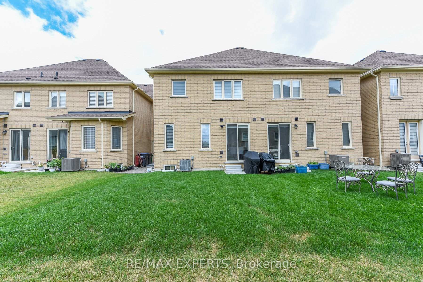 Photo 49 of 43 Grassbank Road, Brampton, Sandringham-Wellington North — HOMEH