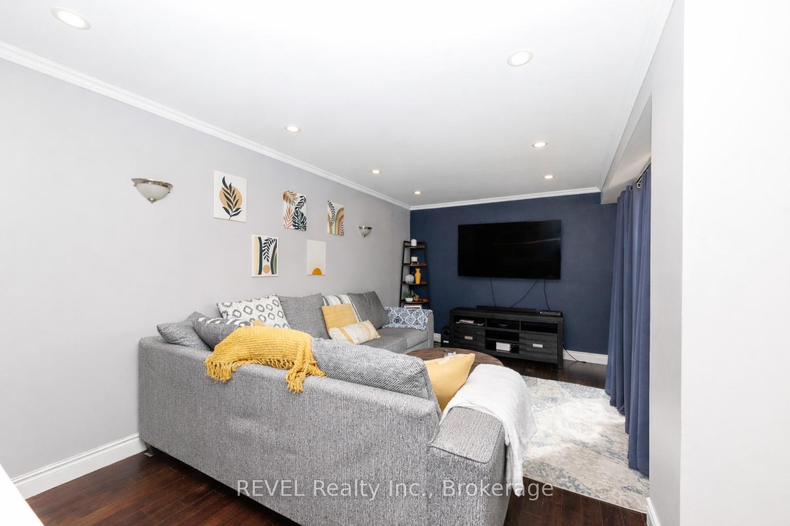 Photo 7 of Unit 43, 1300 Upper Ottawa Street, Hamilton, Quinndale — HOMEH