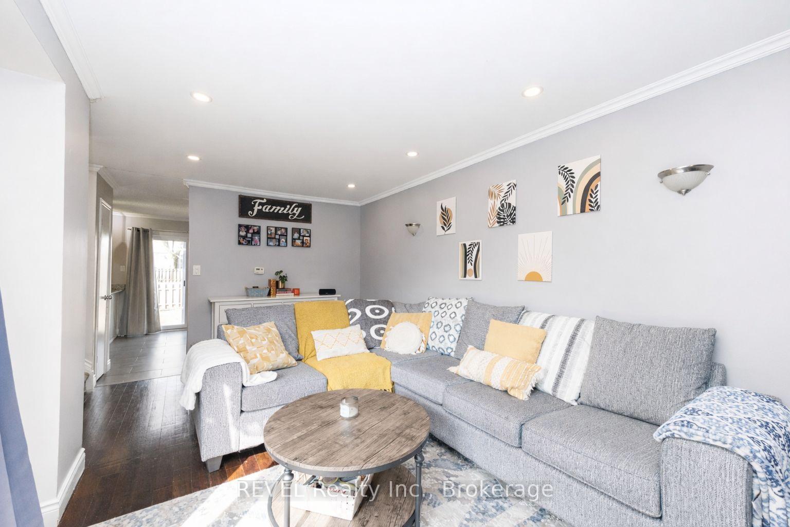 Photo 9 of Unit 43, 1300 Upper Ottawa Street, Hamilton, Quinndale — HOMEH