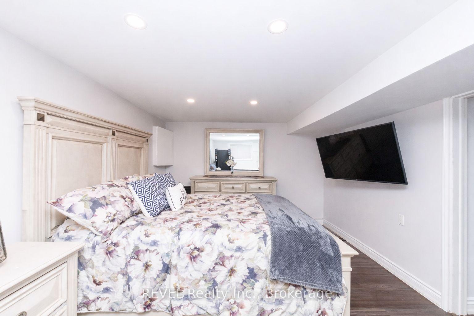 Photo 16 of Unit 43, 1300 Upper Ottawa Street, Hamilton, Quinndale — HOMEH